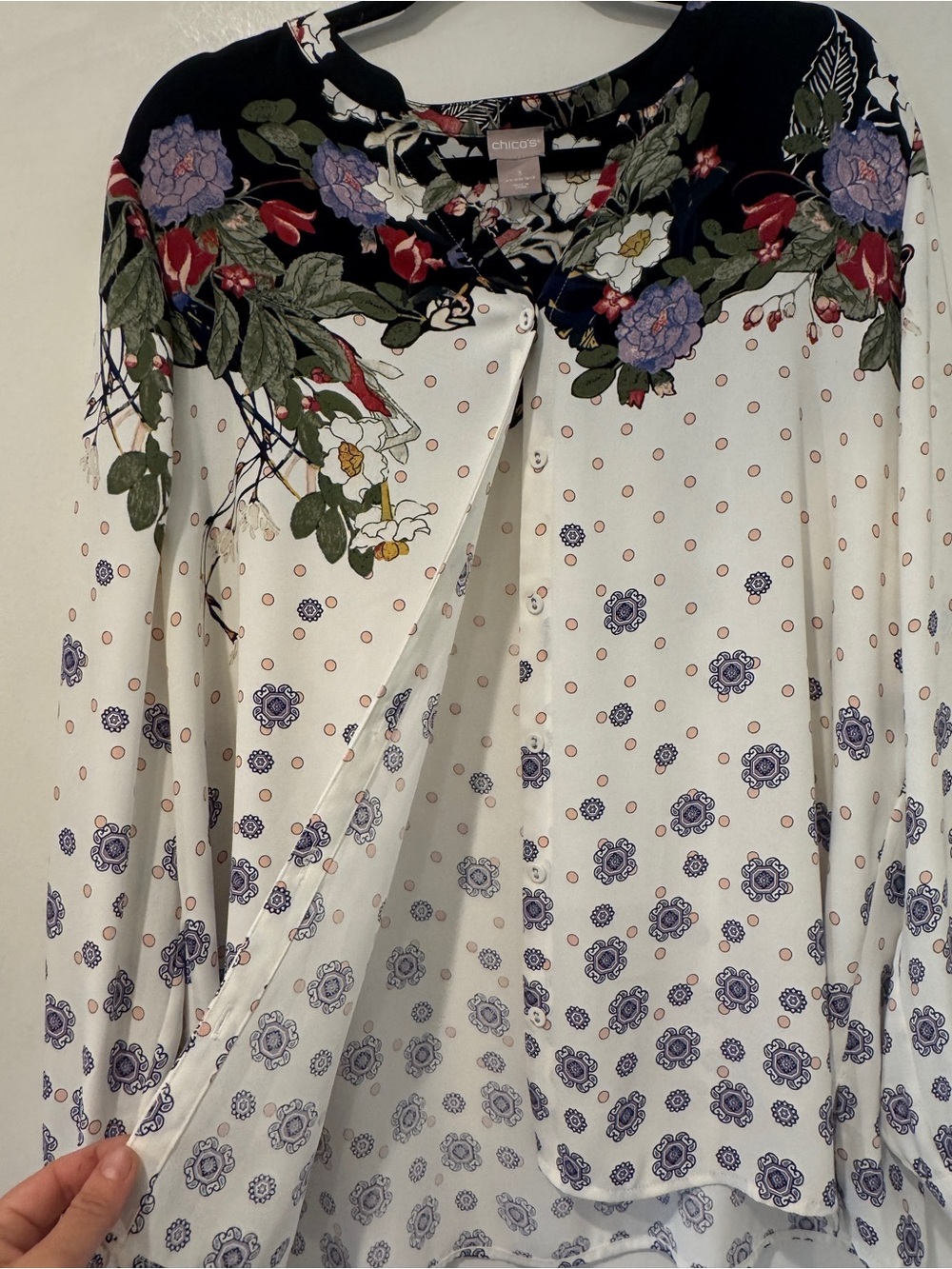 EUC Chico’s Floral Print Button Front Blouse - Picture 4 of 5